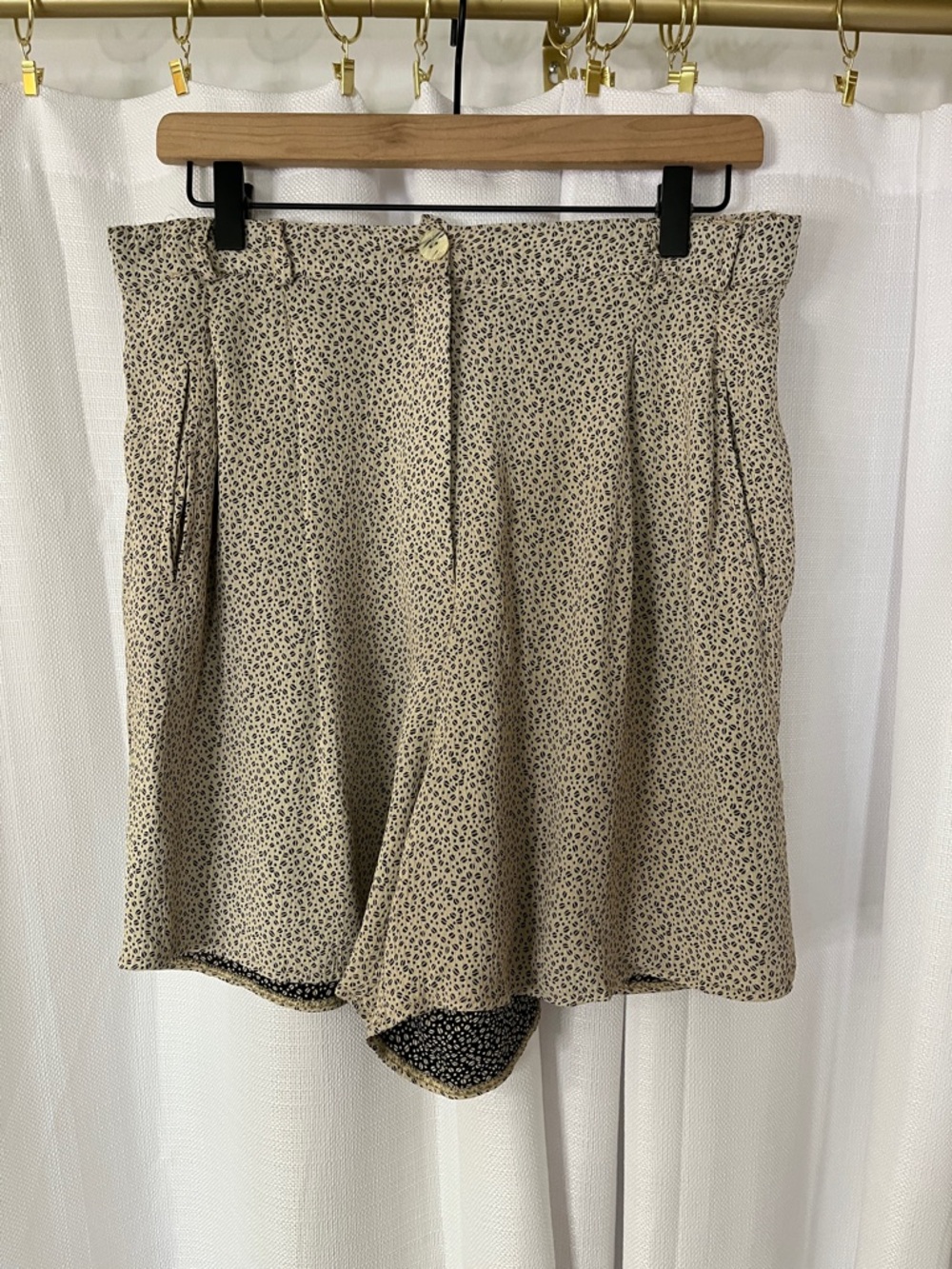 Vintage Original Bellissima Basic Style High Rise Shorts - Picture 5 of 7